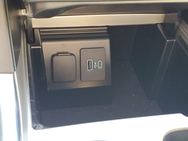 Used 2021 Ford Explorer Limited w/ Equipment Group 301A image 34