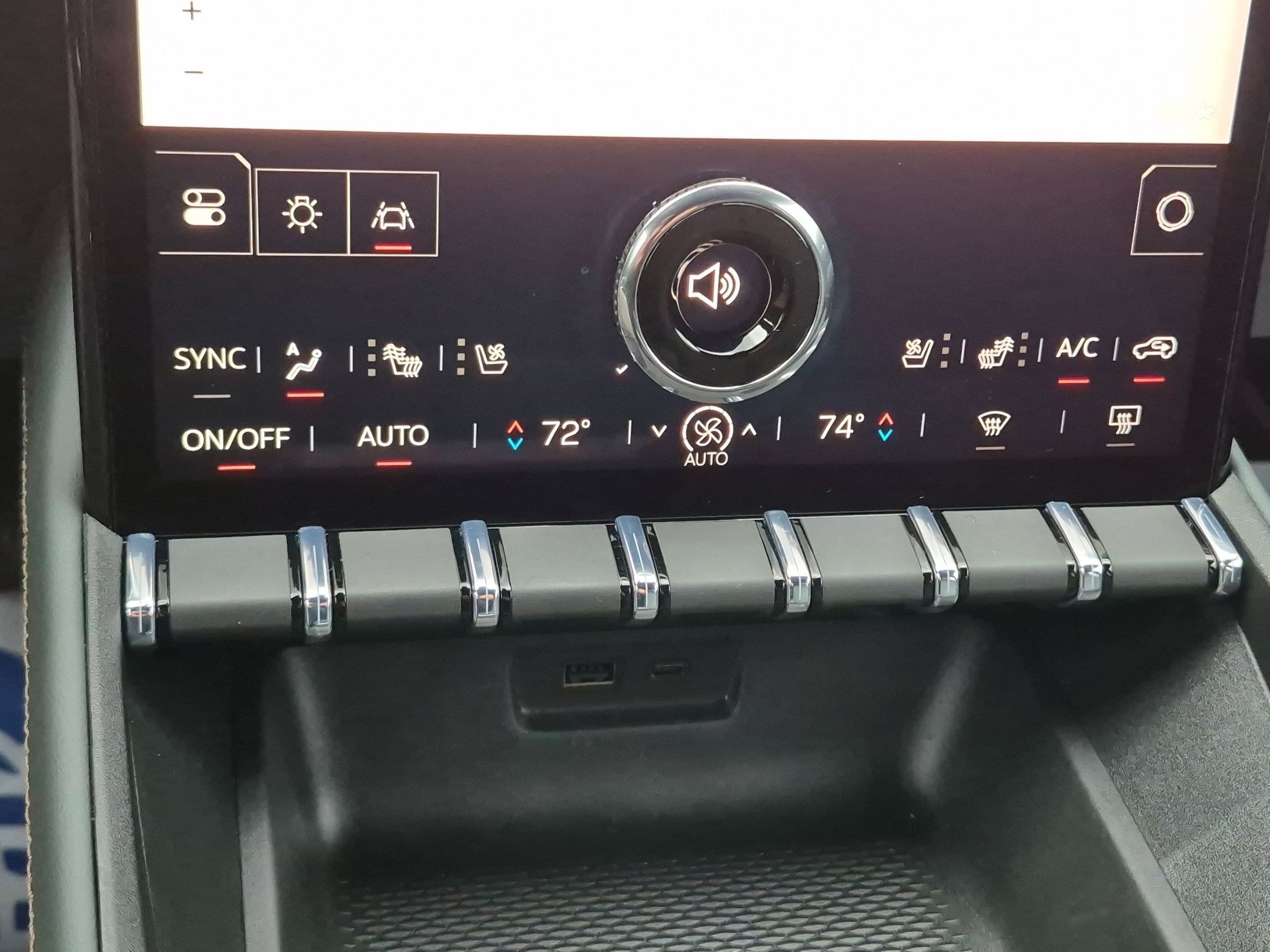 Used 2026 GMC Terrain AT4 w/ Convenience Package III AWD/4WD image 22