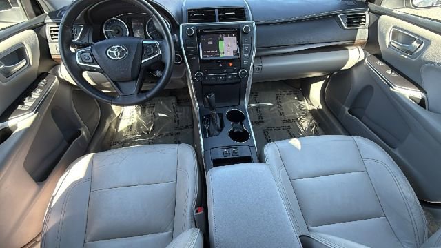Used 2016 Toyota Camry XLE w/ Moonroof Package FWD image 26