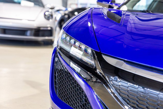 Used 2017 Acura NSX AWD/4WD image 13