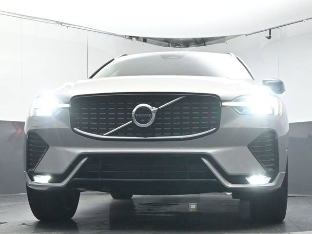Used 2023 Volvo XC60 B5 Plus w/ Climate Package image 34