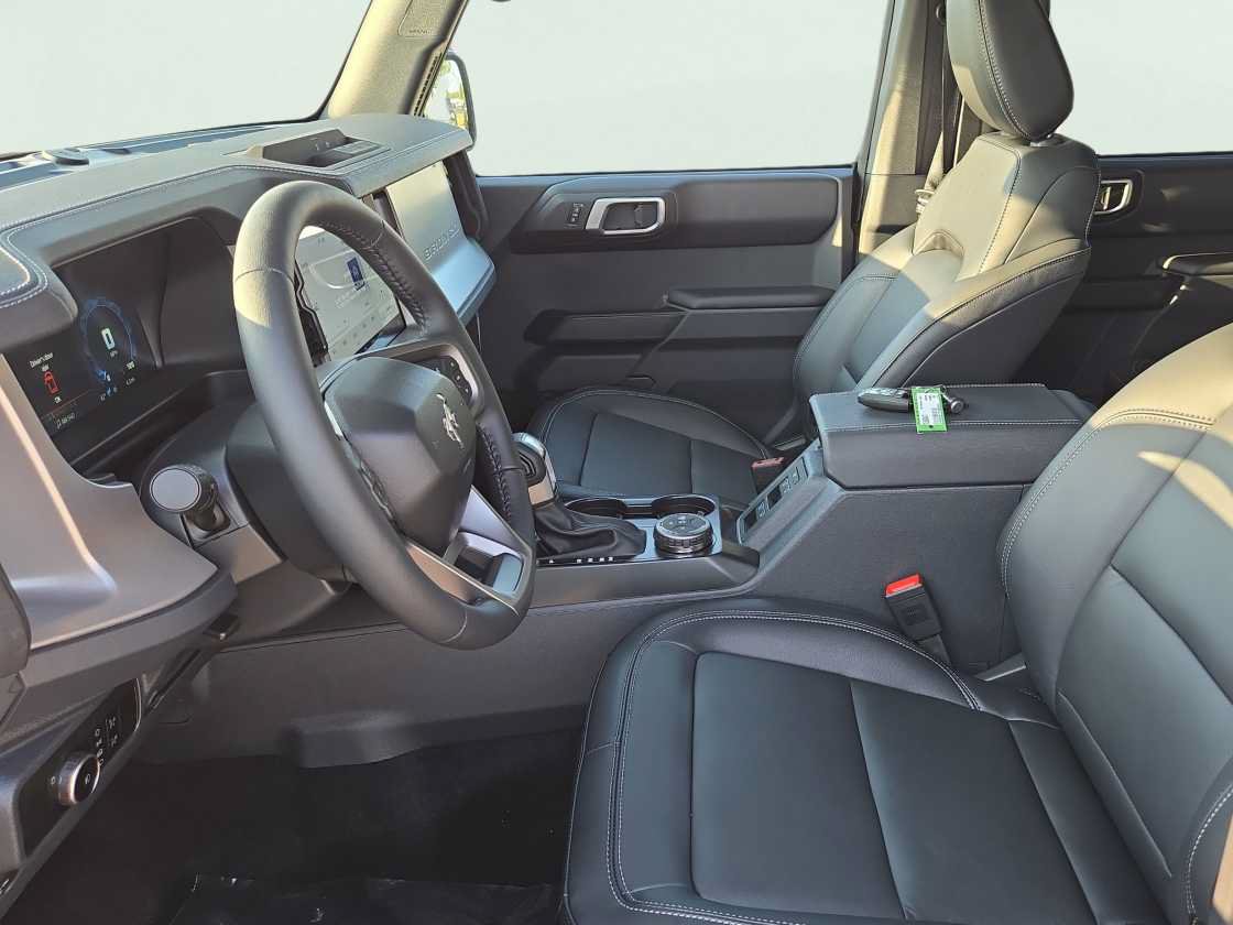 New 2026 Ford Bronco Outer Banks AWD/4WD image 9