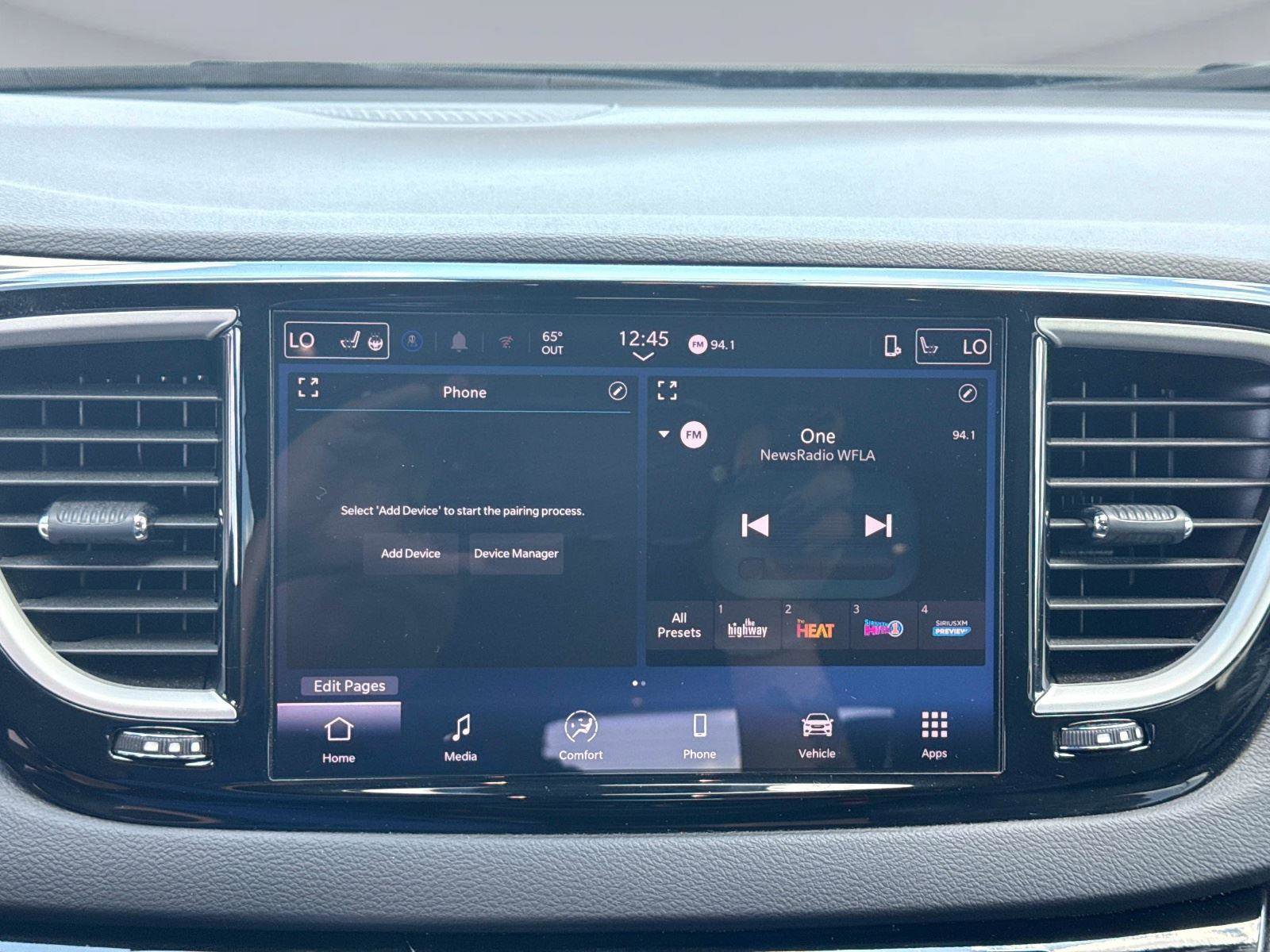 Used 2025 Chrysler Pacifica Select FWD image 23