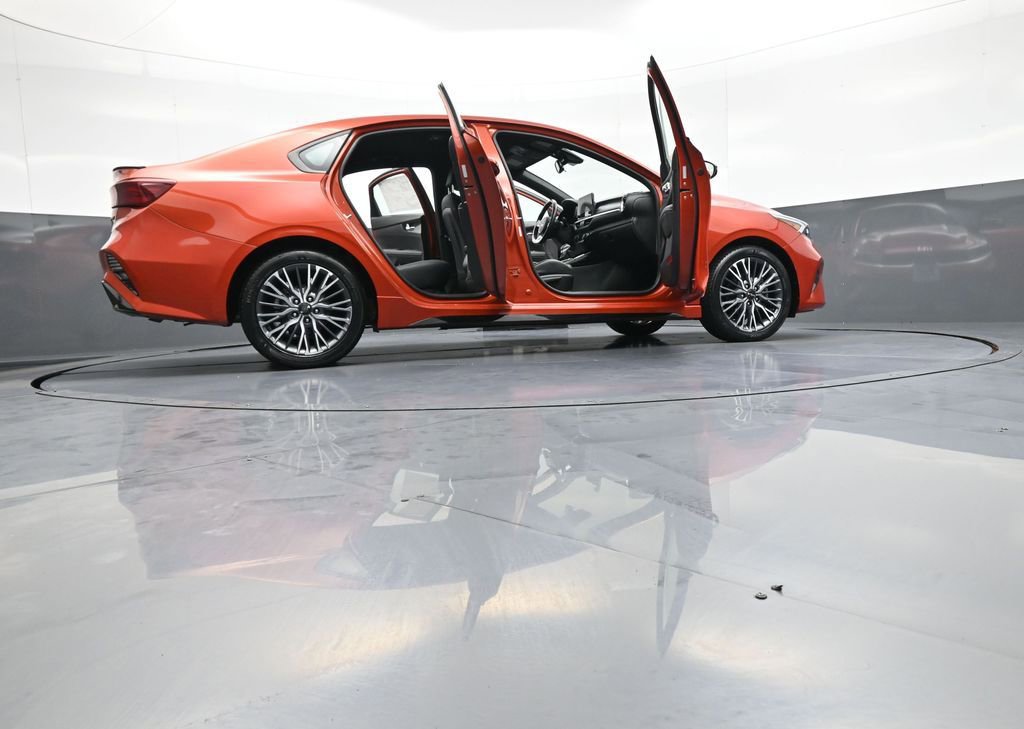 Certified 2023 Kia Forte GT-Line image 46