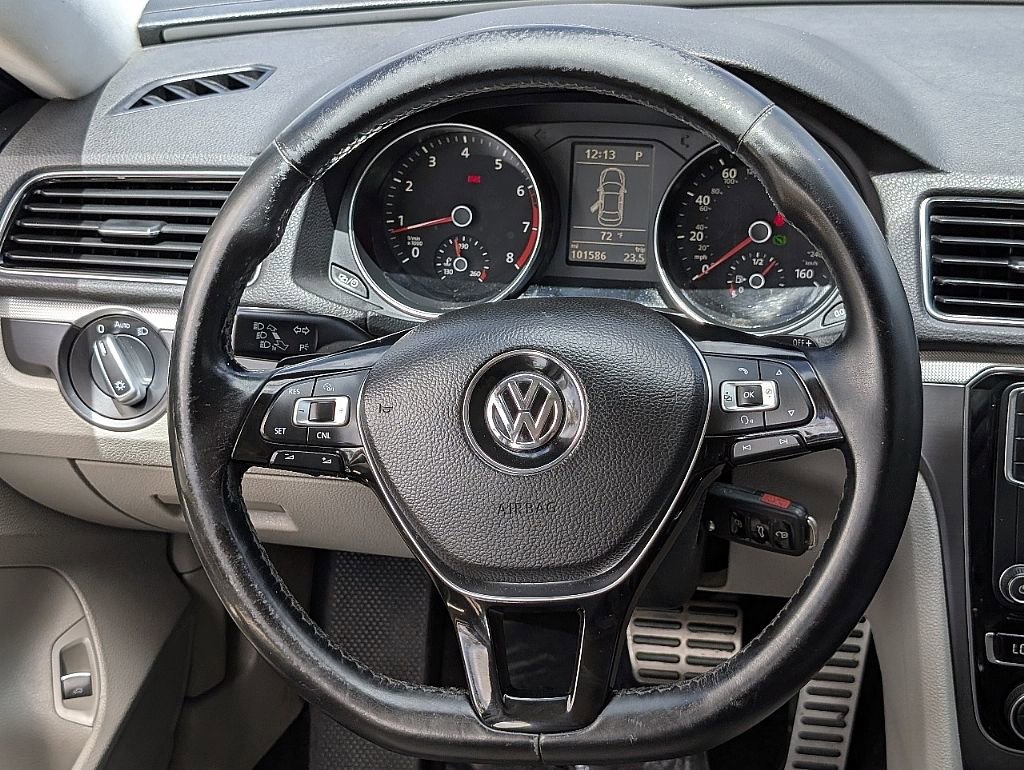 Used 2017 Volkswagen Passat 1.8T R-Line FWD image 24