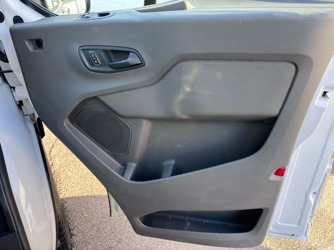 Used 2025 Ford Transit 250 Medium Roof RWD image 26
