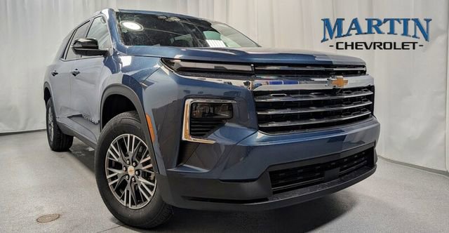 New 2026 Chevrolet Traverse LT image 1