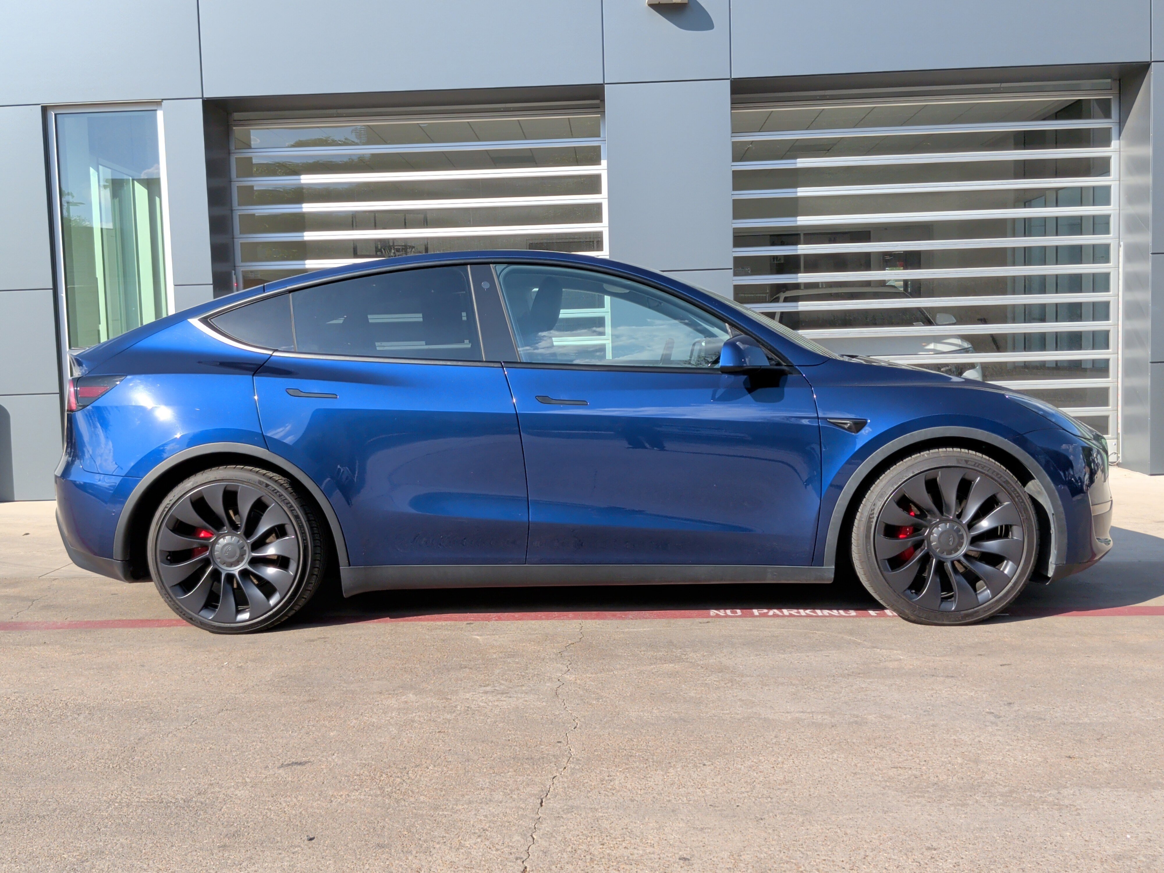 Used 2022 Tesla Model Y Performance image 6