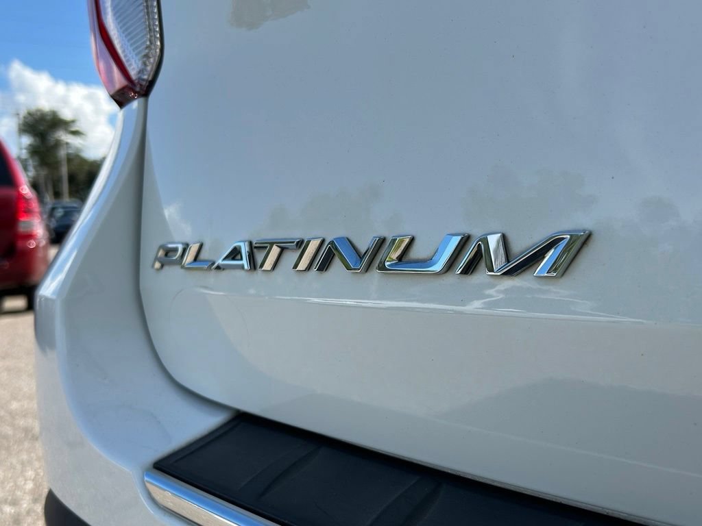 Used 2020 Ford Explorer Platinum w/ Premium Technology Package AWD/4WD image 43