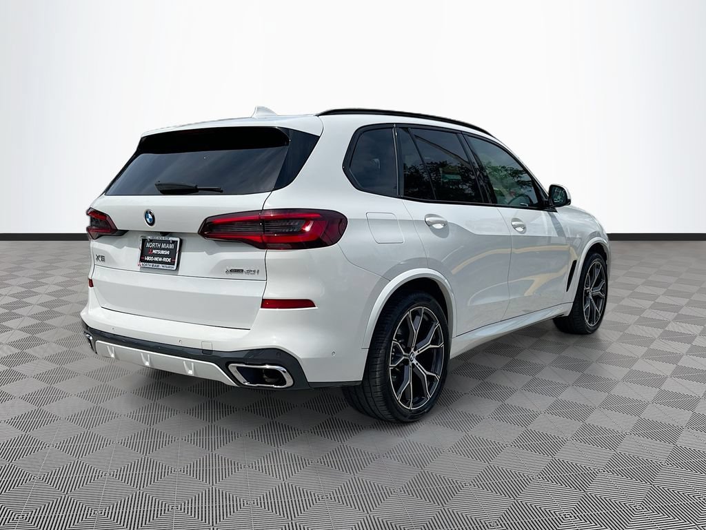 Used 2022 BMW X5 xDrive40i AWD/4WD image 7