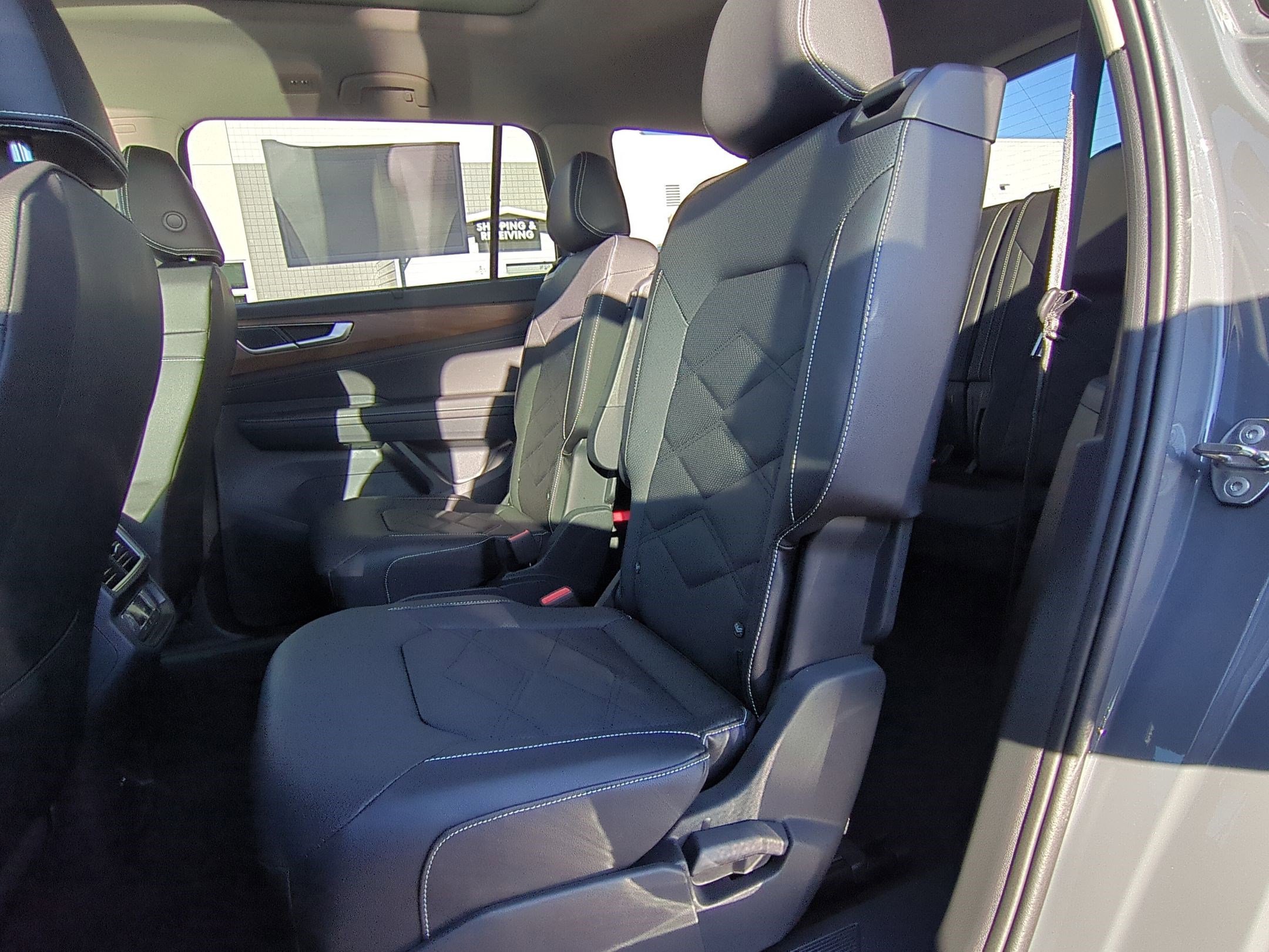 New 2026 Volkswagen Atlas SE image 18
