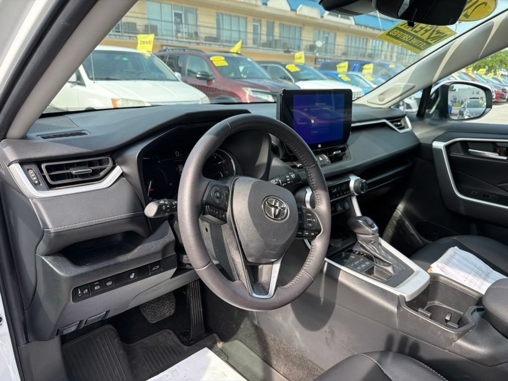 Used 2023 Toyota RAV4 XLE Premium AWD/4WD image 16