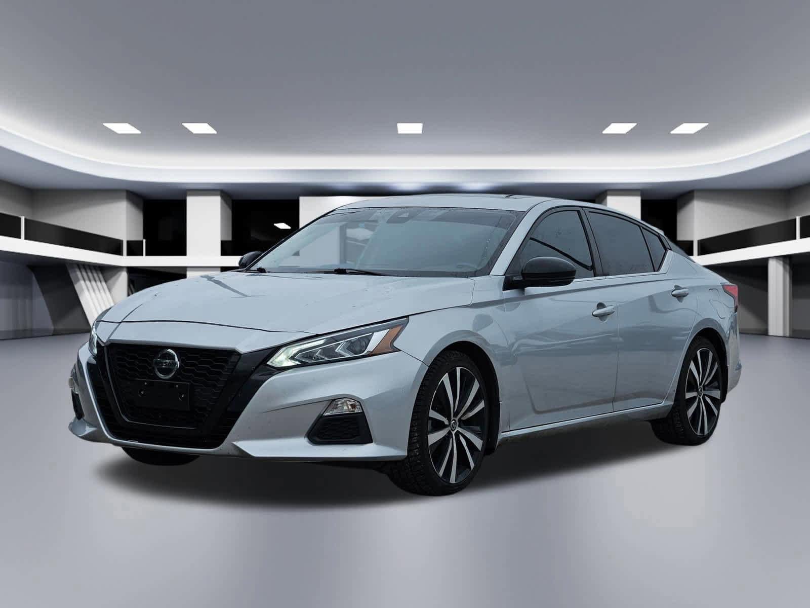 Used 2021 Nissan Altima 2.5 SR w/ SR Premium Package FWD image 7