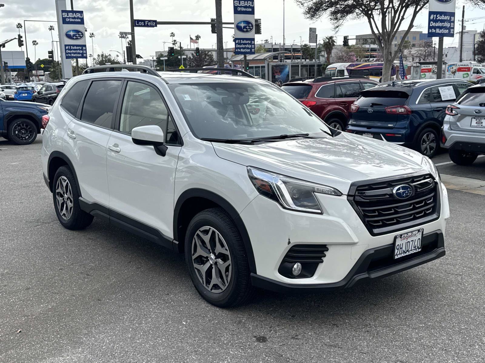 Used 2023 Subaru Forester Premium image 3