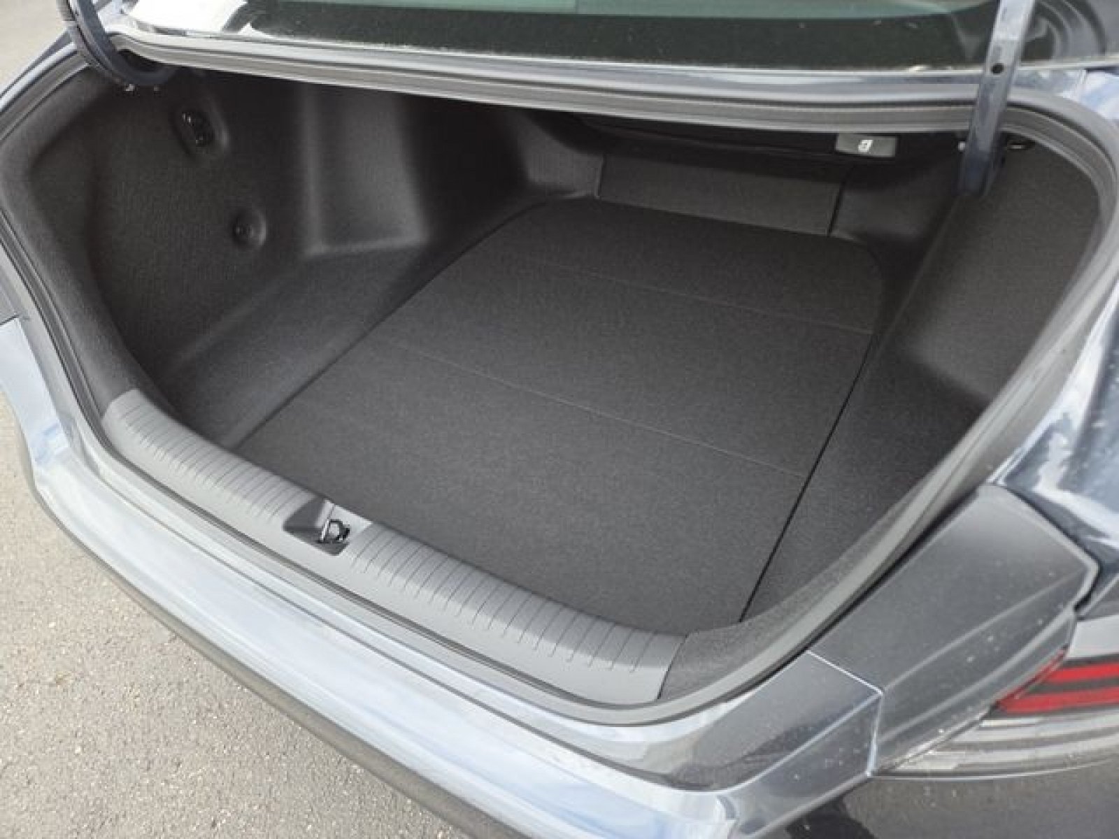 New 2026 Honda Accord LX image 8
