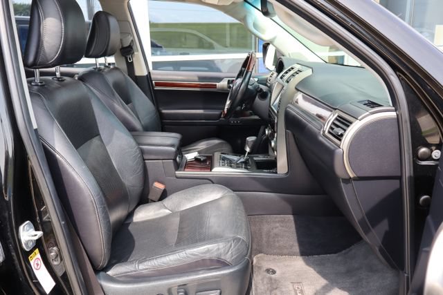 Used 2014 Lexus GX 460 w/ Premium Package AWD/4WD image 34