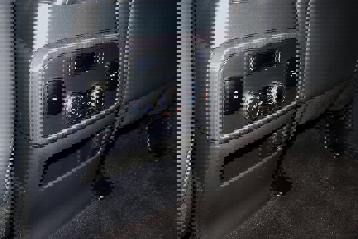 Used 2023 Ford Expedition Max Platinum AWD/4WD image 62