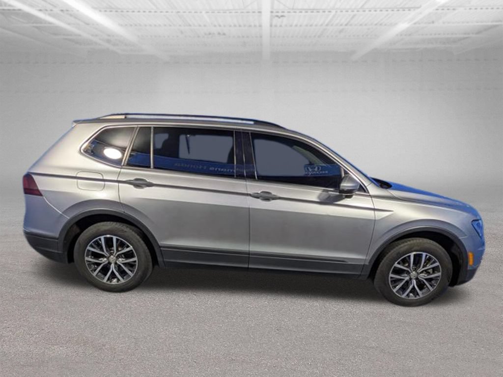Used 2019 Volkswagen Tiguan SE w/ Panoramic Sunroof Package AWD/4WD image 4