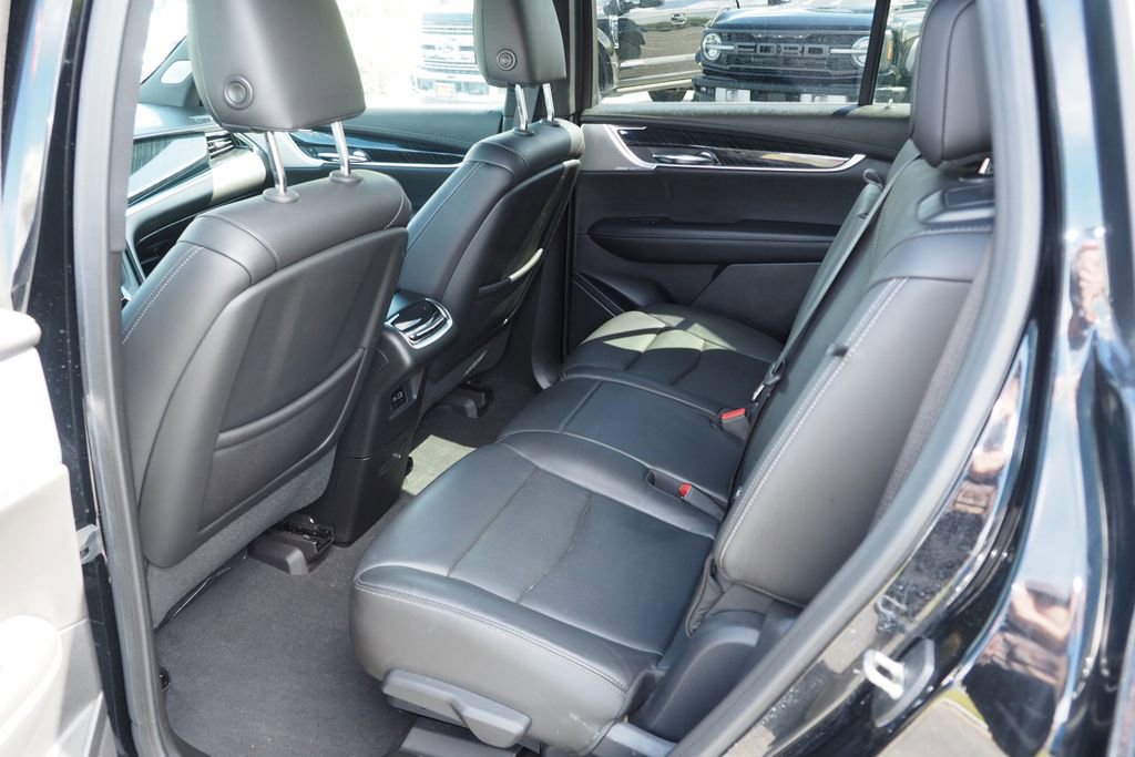 Used 2020 Cadillac XT6 Premium Luxury image 16