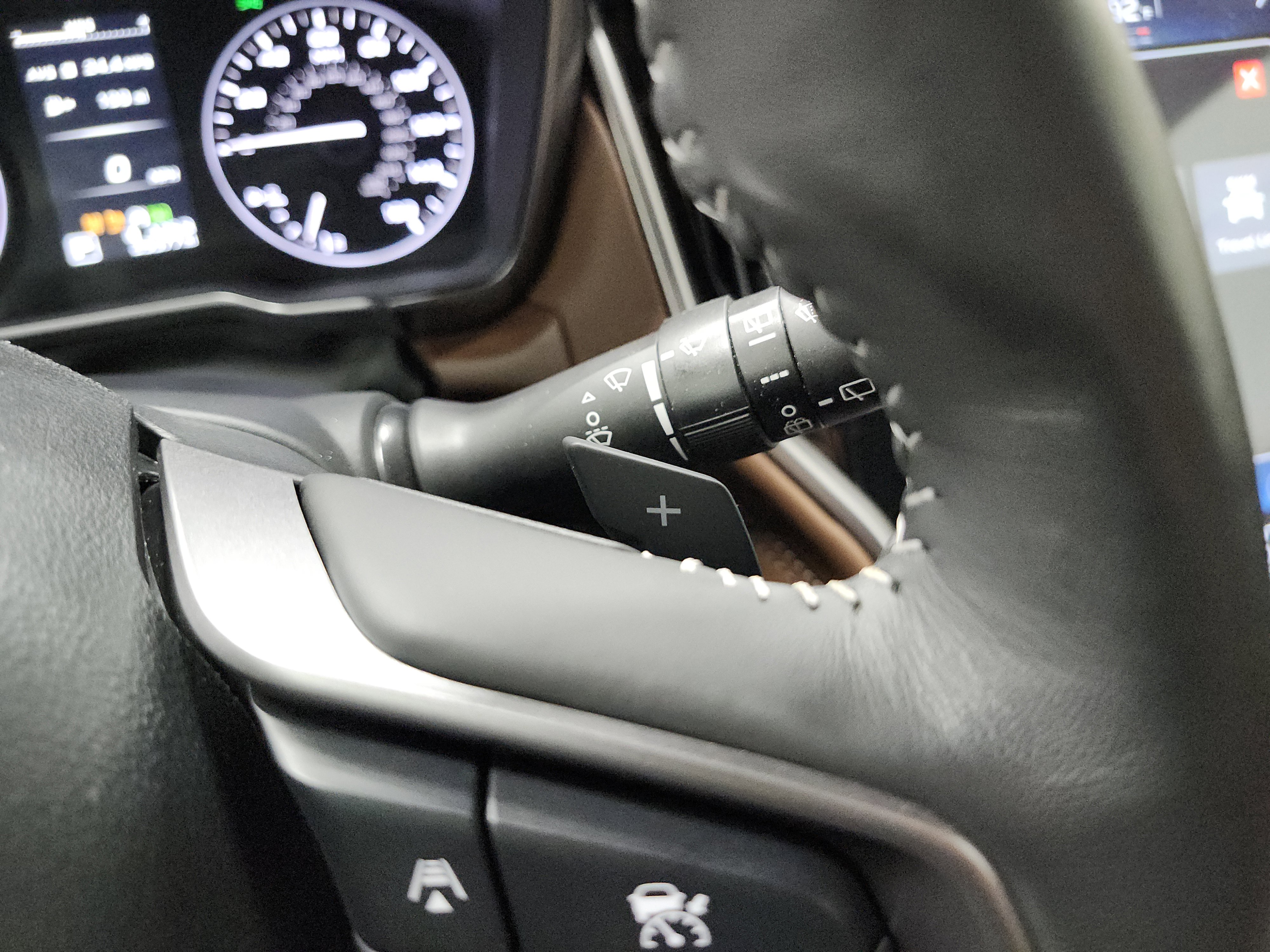 Used 2025 Subaru Outback Touring XT w/ Popular Package #2 image 12