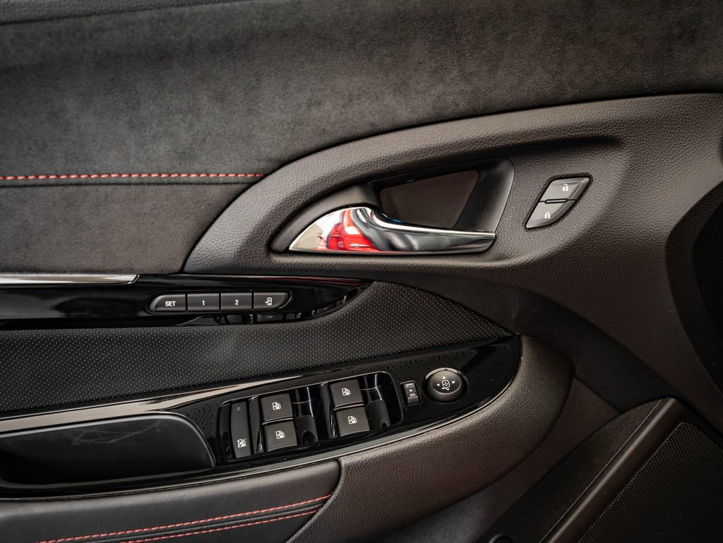 Used 2017 Chevrolet SS RWD image 23