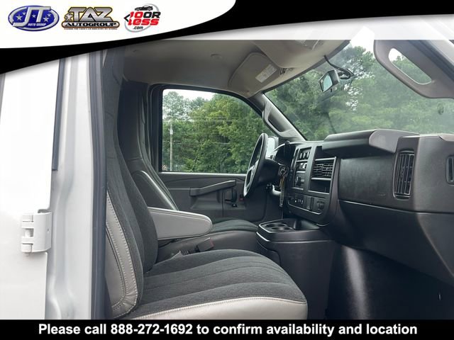 Used 2023 GMC Savana 2500 w/ Driver Convenience Package image 7