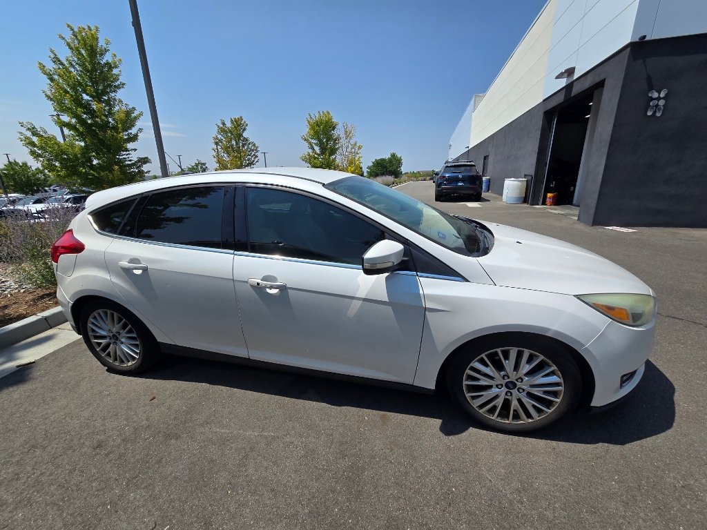 Used 2015 Ford Focus Titanium FWD image 17