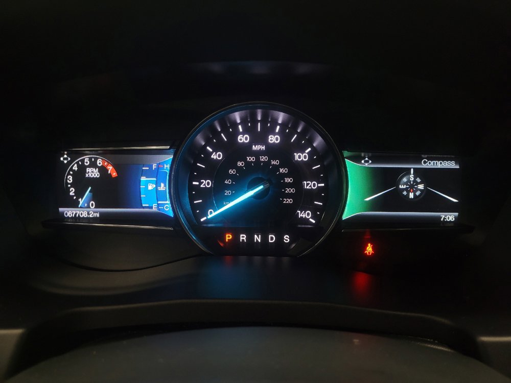 Used 2018 Ford Explorer XLT w/ Equipment Group 202A AWD/4WD image 23
