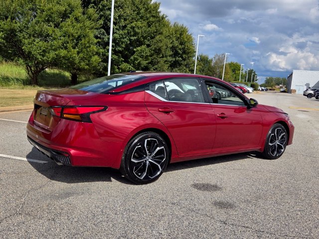 New 2026 Nissan Altima 2.5 SR FWD image 14