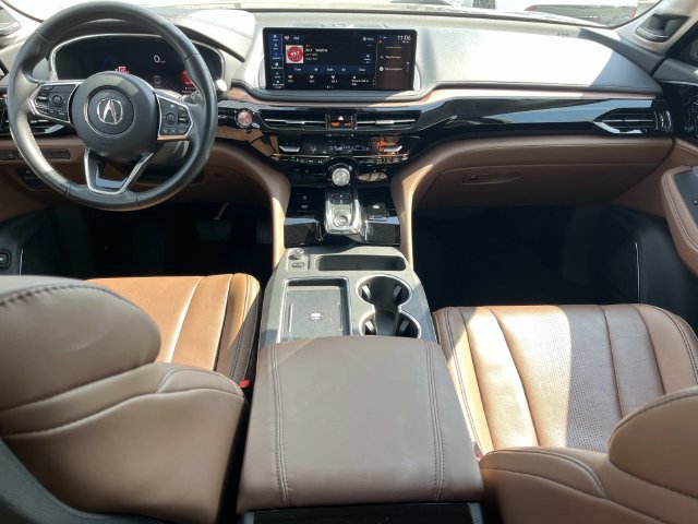 Used 2025 Acura MDX w/ Technology Package FWD image 12