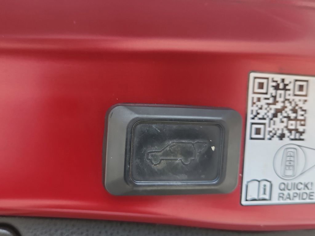 Used 2022 Toyota RAV4 Limited AWD/4WD image 12