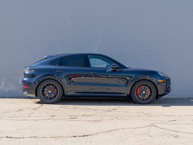 New 2026 Porsche Cayenne GTS image 8