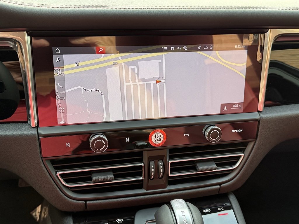 New 2026 Porsche Macan image 15