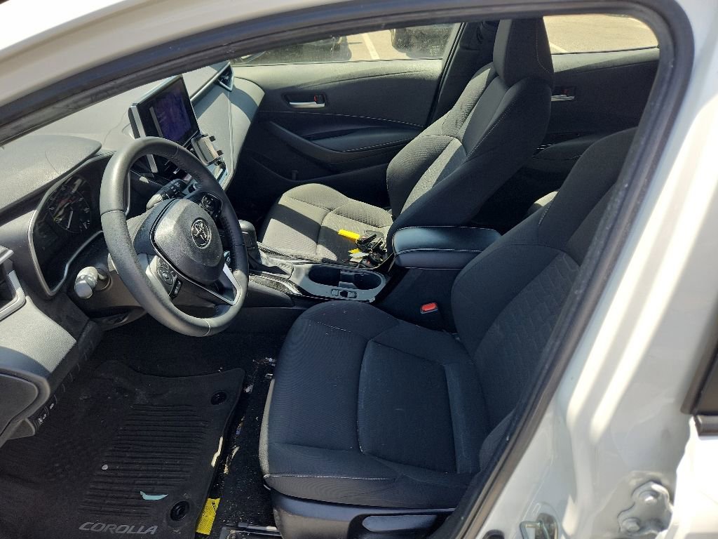 Used 2023 Toyota Corolla SE w/ SE Premium Package FWD image 10