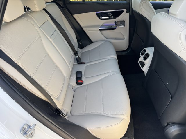 New 2026 Mercedes-Benz GLC 300 image 5