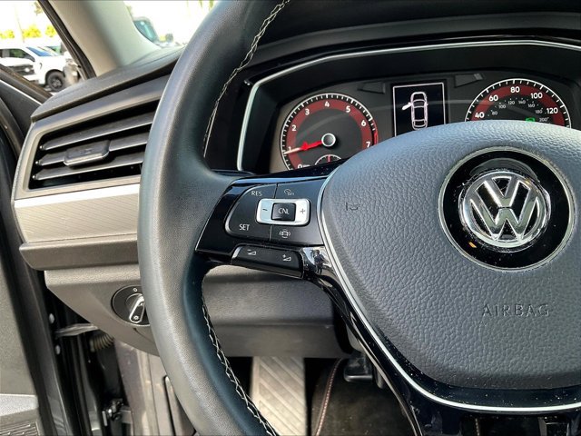 Used 2021 Volkswagen Jetta SE w/ SE Cold Weather Package FWD image 19