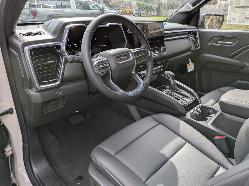 New 2026 GMC Canyon Elevation w/ Convenience Package image 11