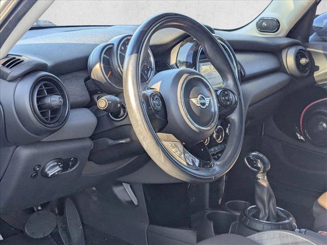 Used 2015 MINI Cooper S image 2