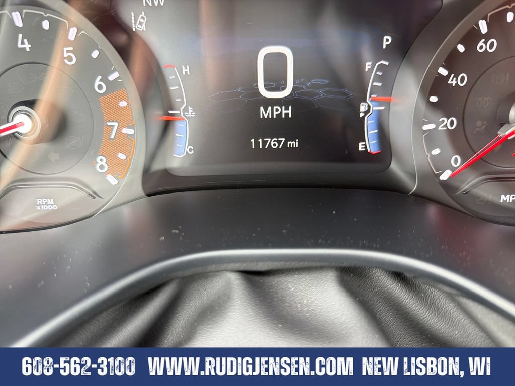 Used 2025 Jeep Compass Limited AWD/4WD image 16