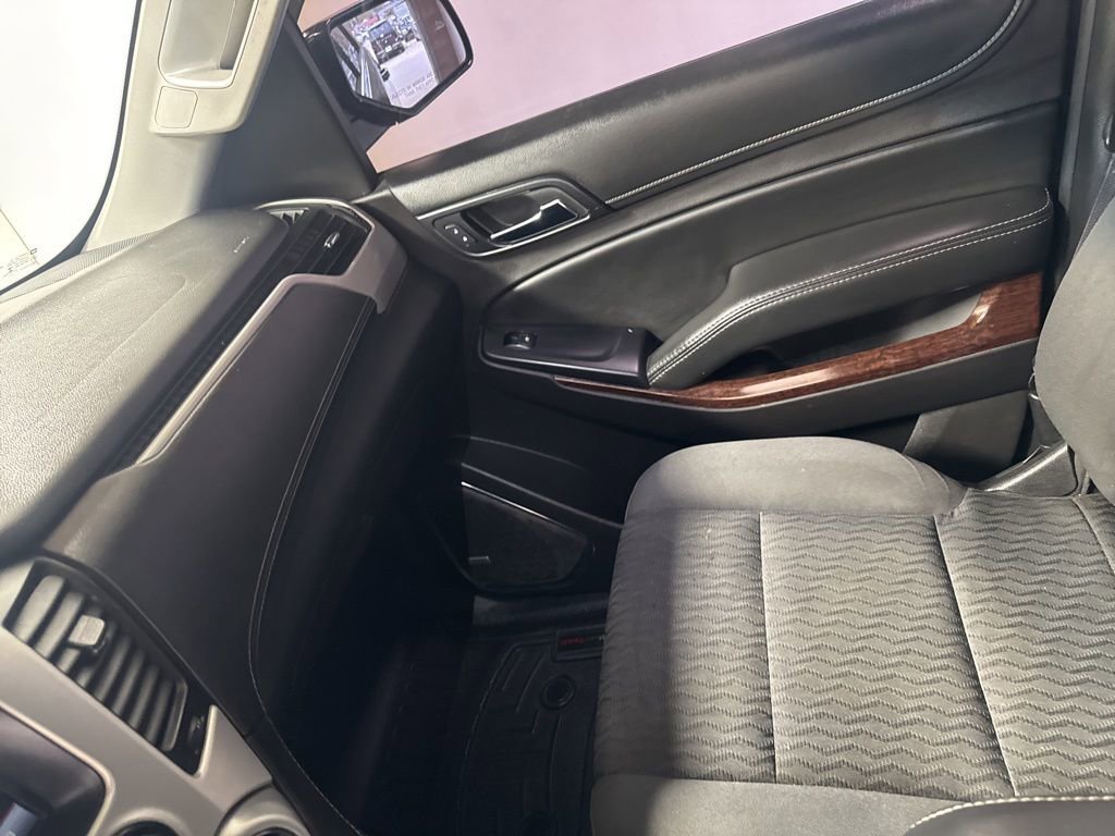 Used 2016 GMC Yukon SLE image 16