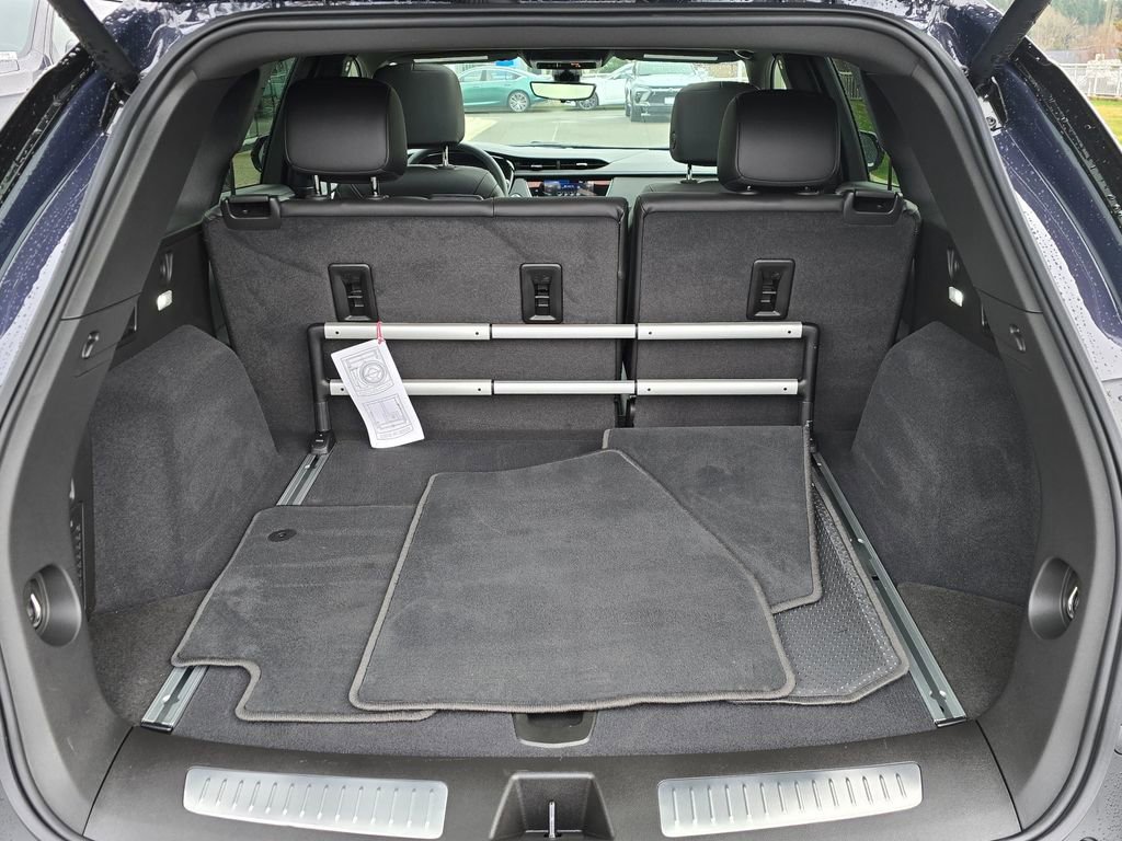 Used 2025 Cadillac XT5 Premium Luxury w/ Technology Package image 16