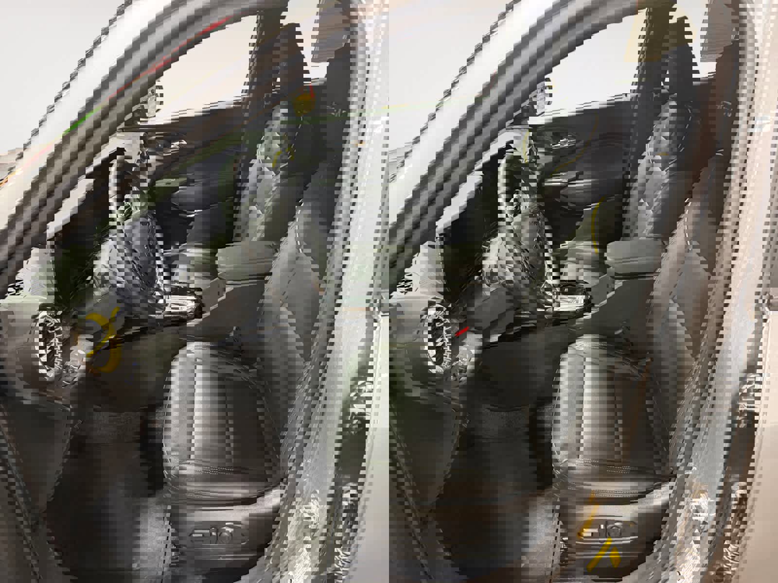 Used 2024 Chevrolet Trax ACTIV w/ Sunroof Package image 10