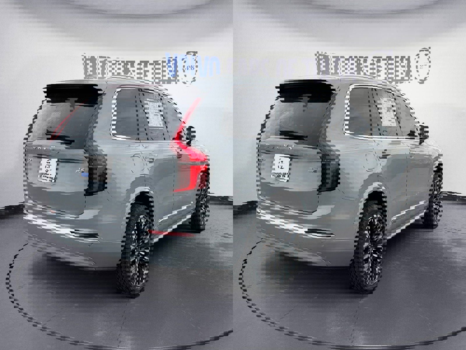 New 2026 Volvo XC90 B6 Plus w/ Protection Package Premier image 5