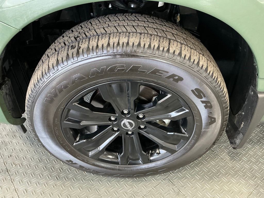 Used 2024 Nissan Titan SV w/ SV Bronze Edition Package image 38