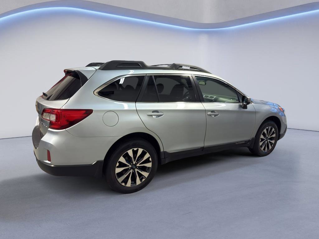 Used 2015 Subaru Outback 2.5i Limited image 6