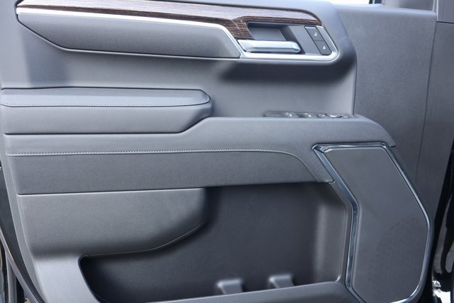 New 2025 GMC Sierra 1500 SLE w/ Preferred Package image 9