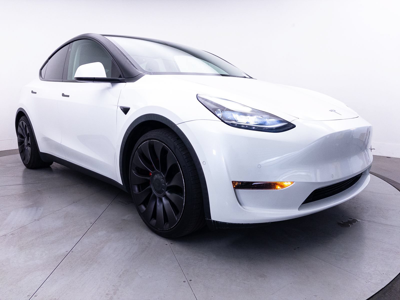 Used 2021 Tesla Model Y Performance AWD/4WD image 10