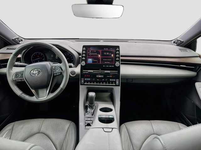 Used 2019 Toyota Avalon Limited FWD image 15