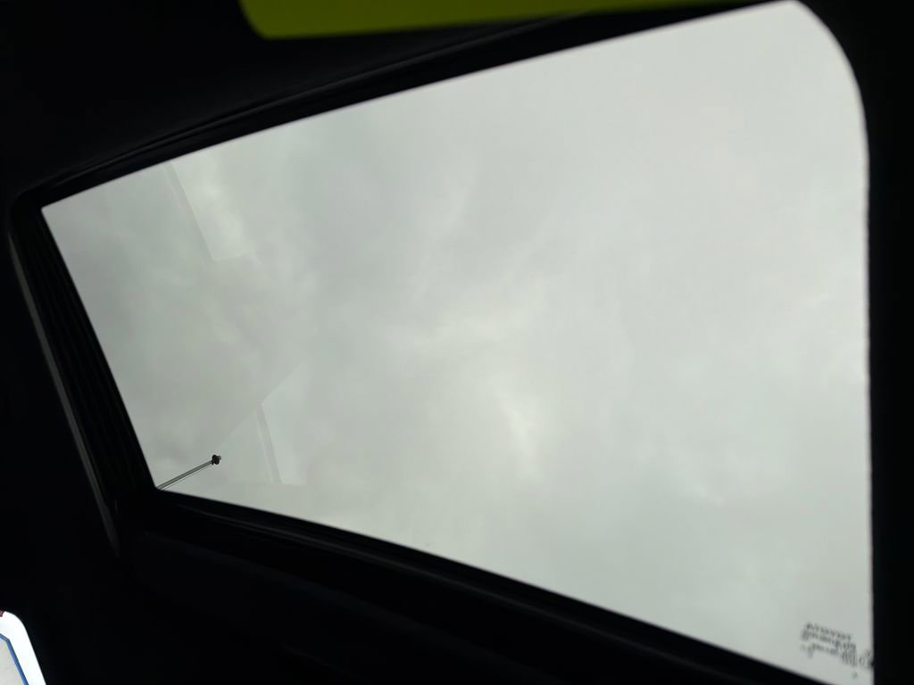 Used 2023 Toyota Corolla SE image 21