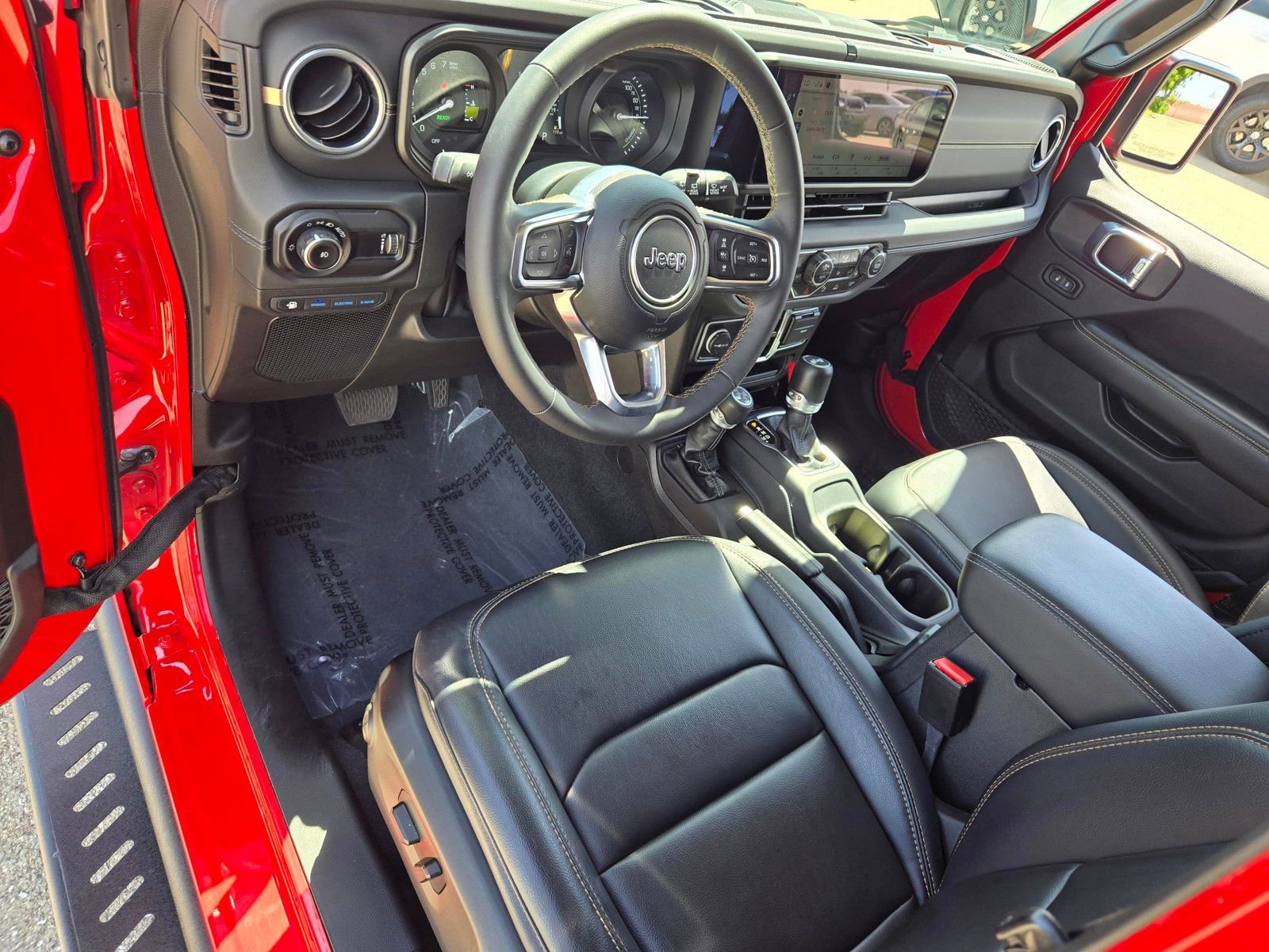 Used 2024 Jeep Wrangler Unlimited Sahara w/ Safety Group AWD/4WD image 15